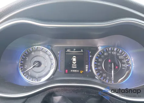 2015 Chrysler 200 Limited из США, поврежденный, VIN 1C3CCCAB7FN636050